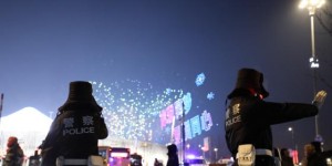 热“雪”沸腾时 冰城公安点亮亚冬出行“绿灯”
