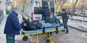 南岗分局民警巡逻中暖心救助 突发脑梗老人转危为安