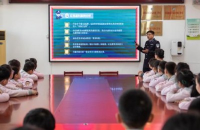 警校联动 平安相伴  冰城公安筑牢校园安全防线
